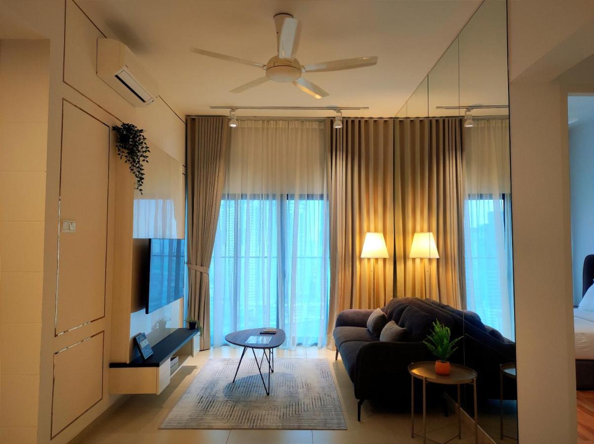 Reizz Residence By Leo Suites Kuala Lumpur Buitenkant foto
