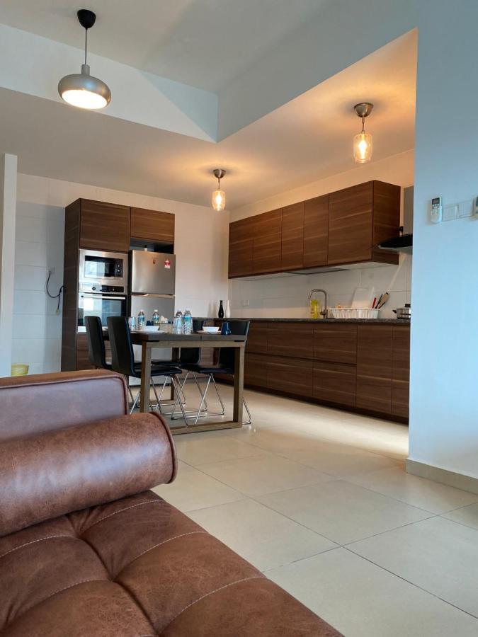 Reizz Residence By Leo Suites Kuala Lumpur Buitenkant foto