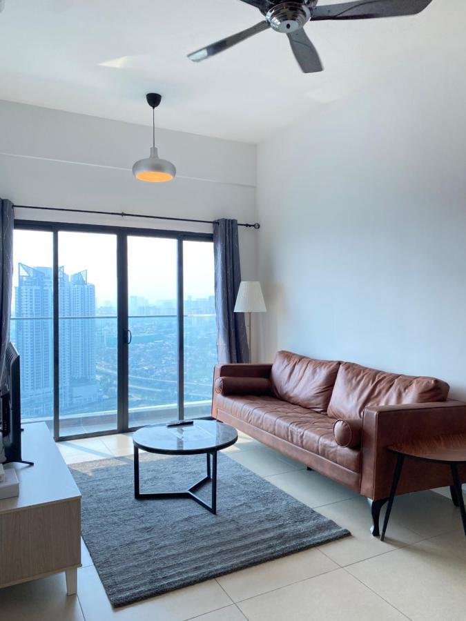 Reizz Residence By Leo Suites Kuala Lumpur Buitenkant foto
