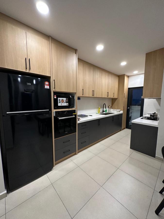 Reizz Residence By Leo Suites Kuala Lumpur Buitenkant foto